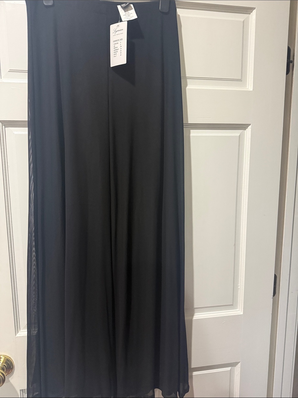 Frank Lyman palazzo pants.  Size 6
